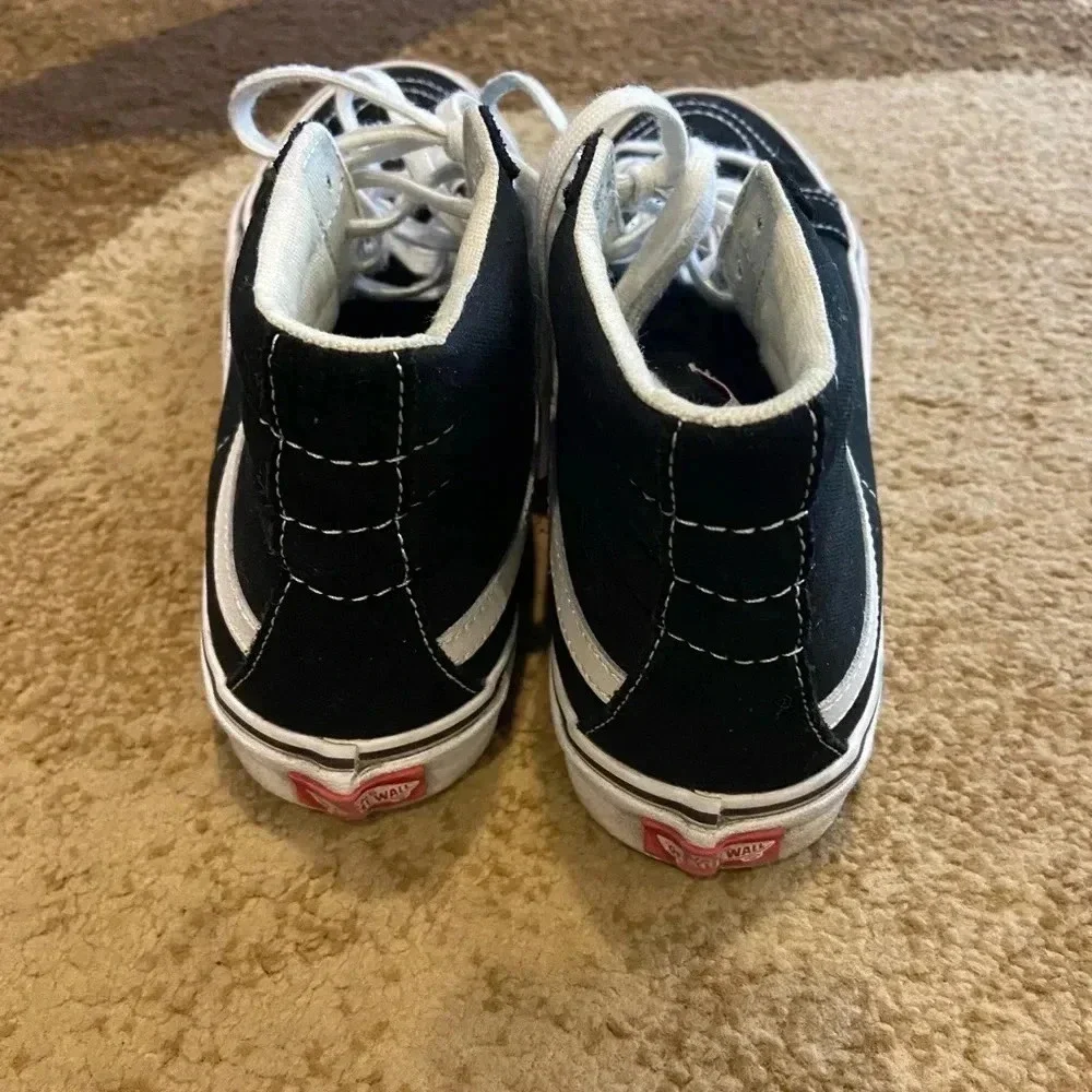 VANS-black &white sneakers - Picture 4 of 4
